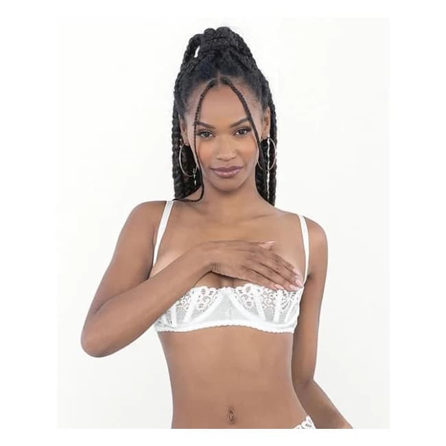 Lace Bra W/underwire Boning Cups White 32 - Image 1
