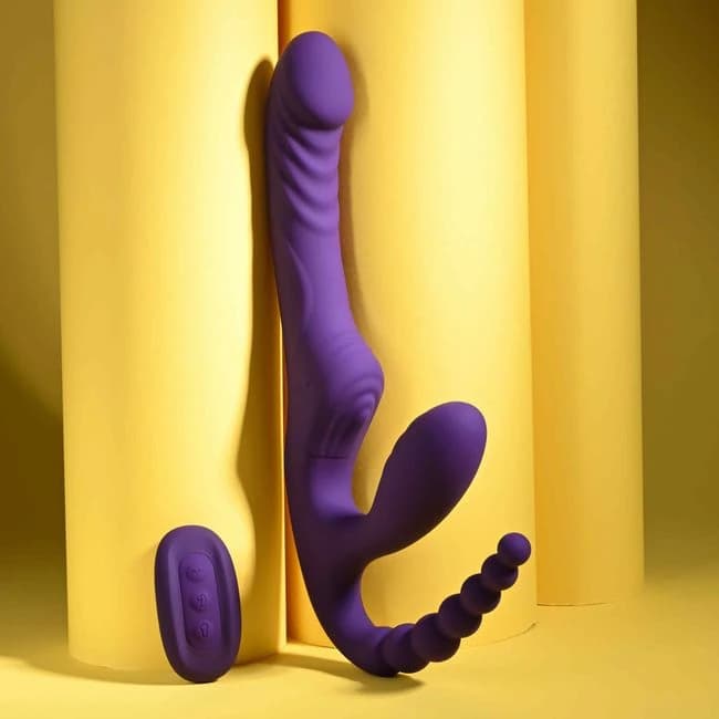 Playboy Hug It Out - Image 1