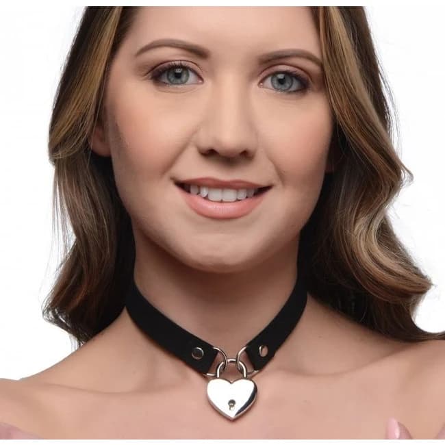 (d) Master Series Lock-it Hear Lock & Key Choker - Image 1