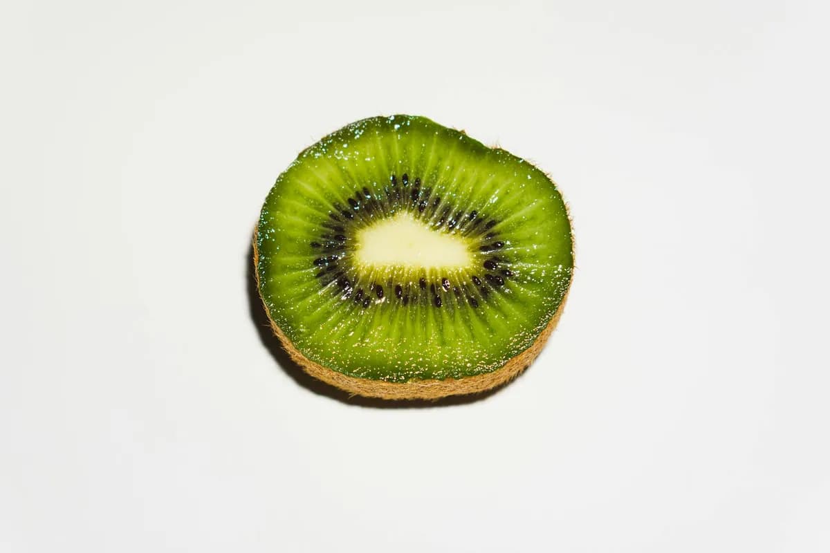 Kiwi Goes Viral as the Latest Bottom-Friendly Fiber Hack