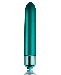TOUCH OF VELVET PEACOCK PETALS 90MM BULLET main